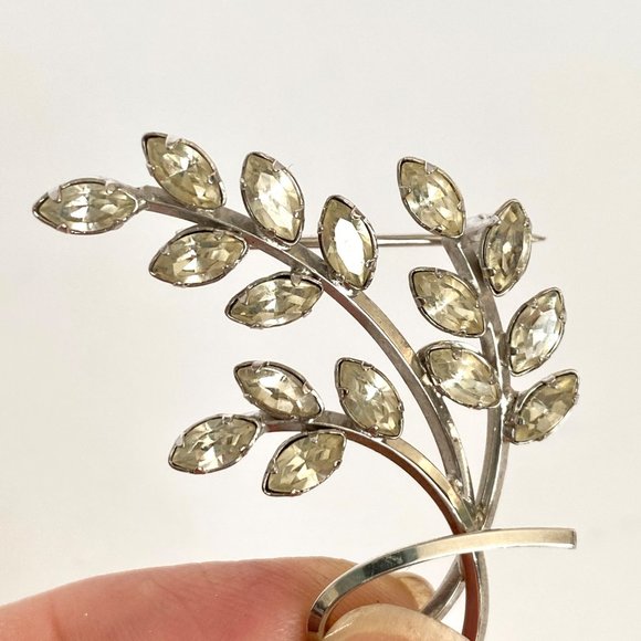 Star Art Retro Crystal Rhinestone Silver Leaf Spray Brooch Pin Marked Sterling - Picture 6 of 8